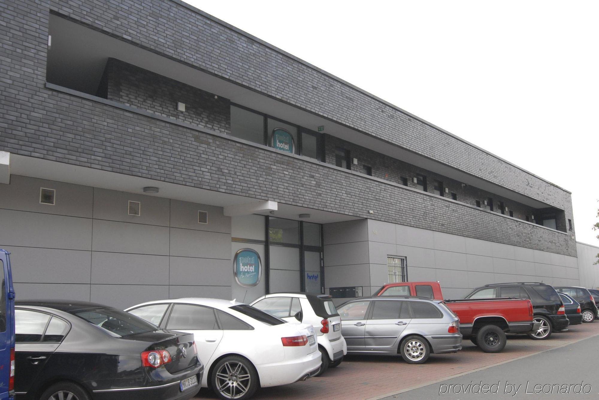 Petul Apart Hotel Am Ruhrbogen Bochum Exterior foto